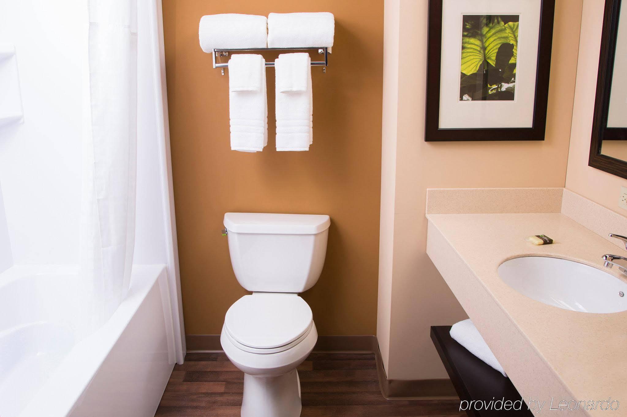 Mainstay Suites Chicago הילסייד מראה חיצוני תמונה