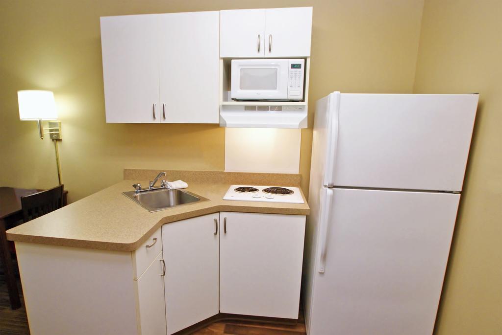 Mainstay Suites Chicago הילסייד מראה חיצוני תמונה