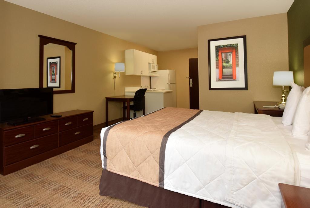 Mainstay Suites Chicago הילסייד מראה חיצוני תמונה