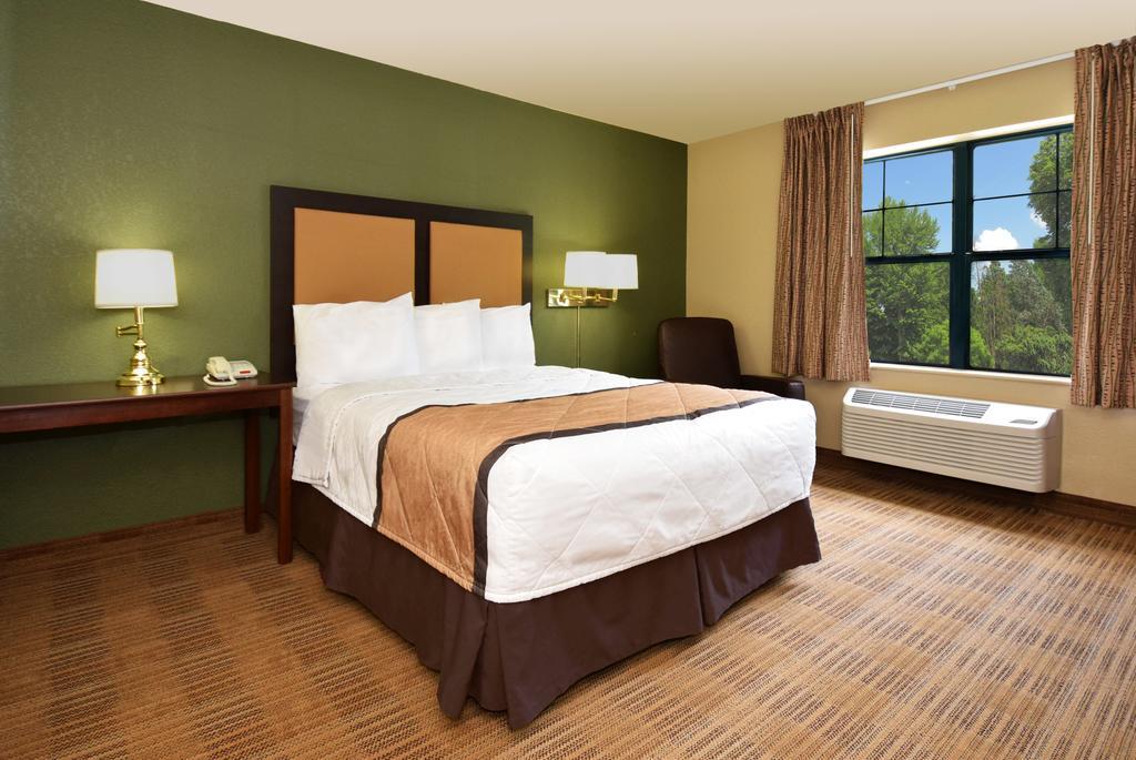 Mainstay Suites Chicago הילסייד מראה חיצוני תמונה